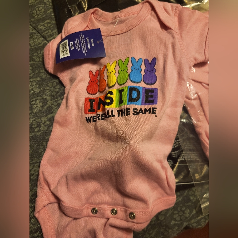 Pink onesie - Picture 2 of 2